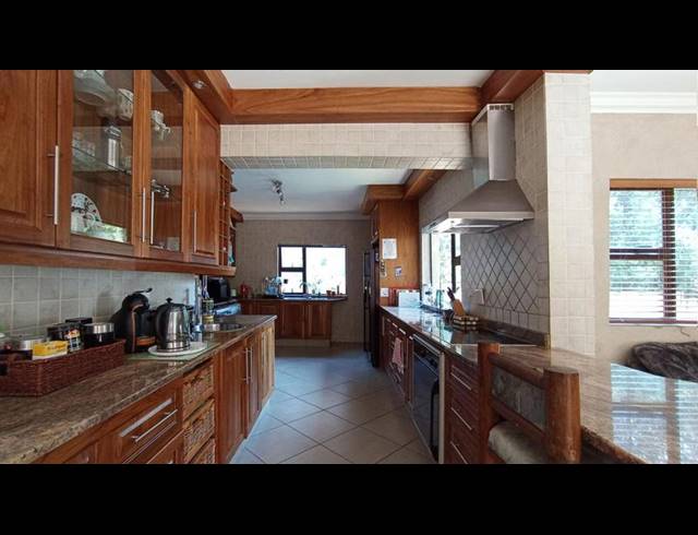 4 BEDROOM HOUSE FOR SALE IN RUIMSIG